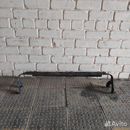 Кронштейн радиатора опорный ford C-MAX/focus 2