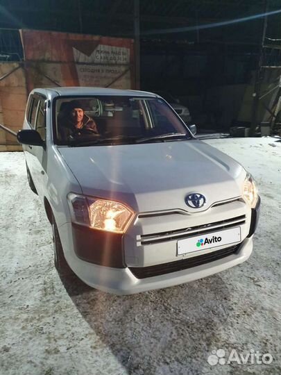 Toyota Probox 1.5 CVT, 2017, битый, 98 000 км