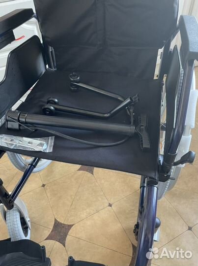 Инвалидная каляска новая в упаковке