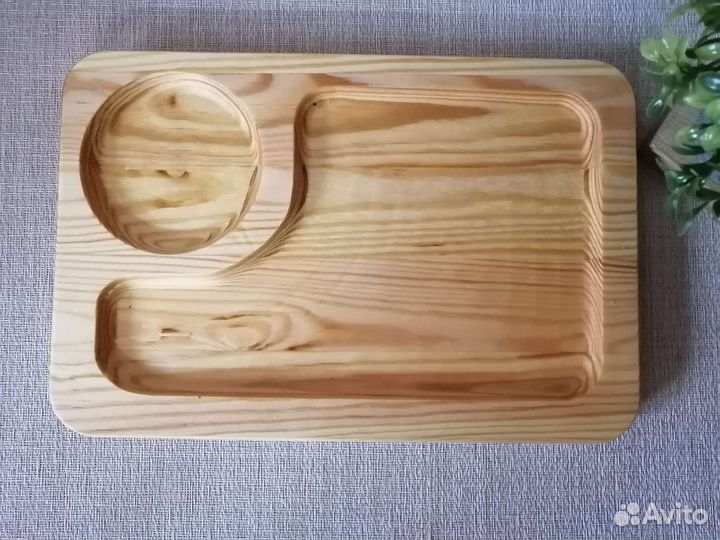 Поднос деревянный для подачи напитков и десертов