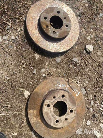 Тормозной диск передний Kia Rio 3 solaris