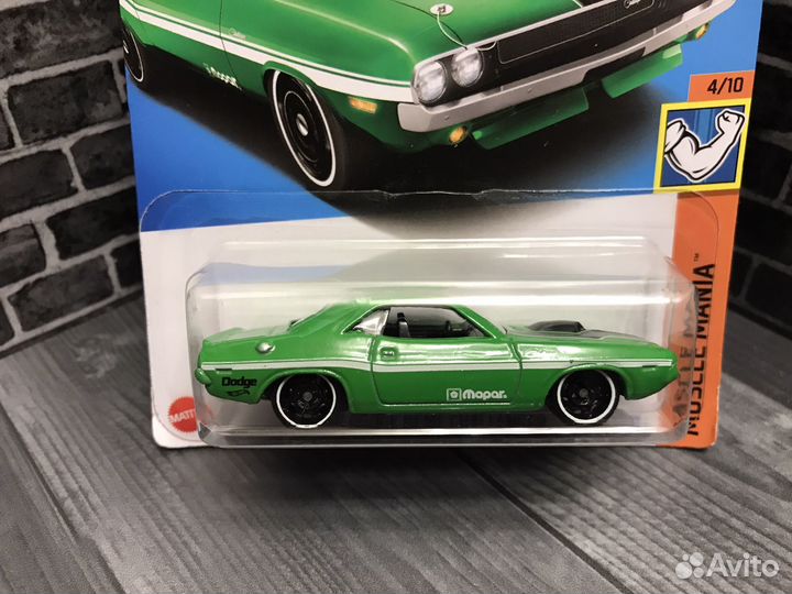 Hot Wheels Dodge Challenger Hemi