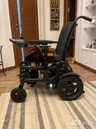 Коляска инвалидная с электроприводом