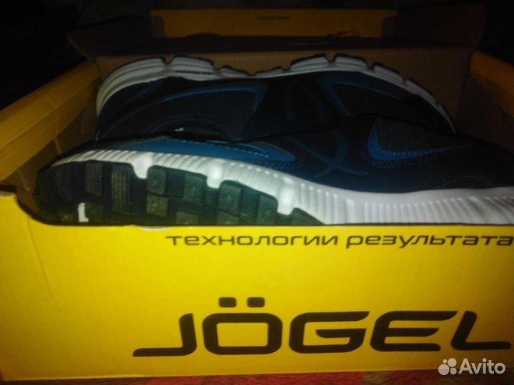 Кроссовки мужские