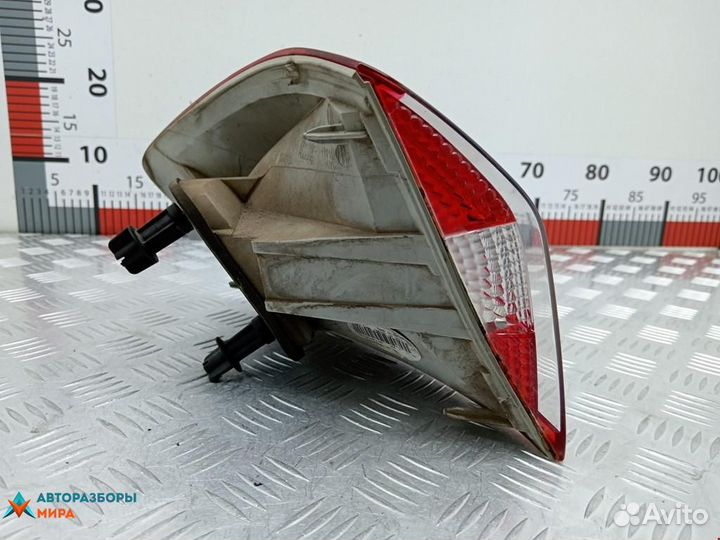 Фонарь задний правый Ford Kuga 2011