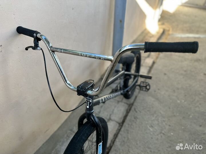 Трюковой велосипед bmx