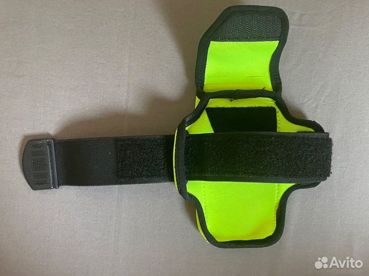 Спортивный чехол для телефона на руку Nike