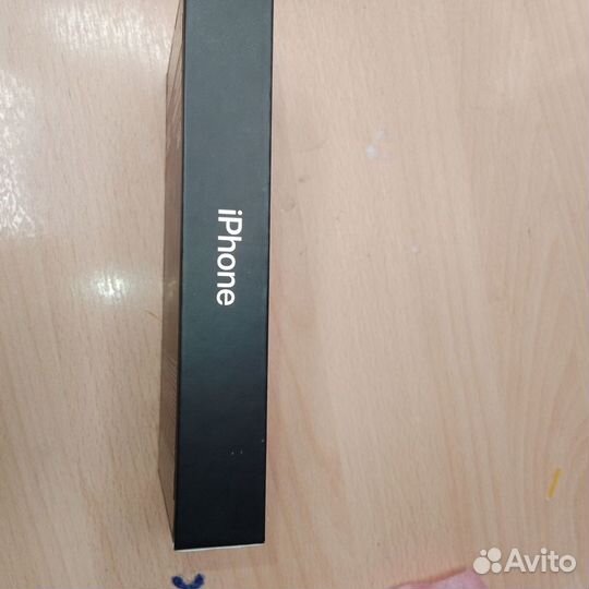 Коробка от iPhone 13 pro max