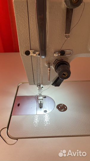 Промышленная швейная машина typical