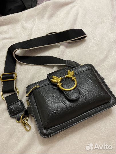 Вместительная черная женская сумочка