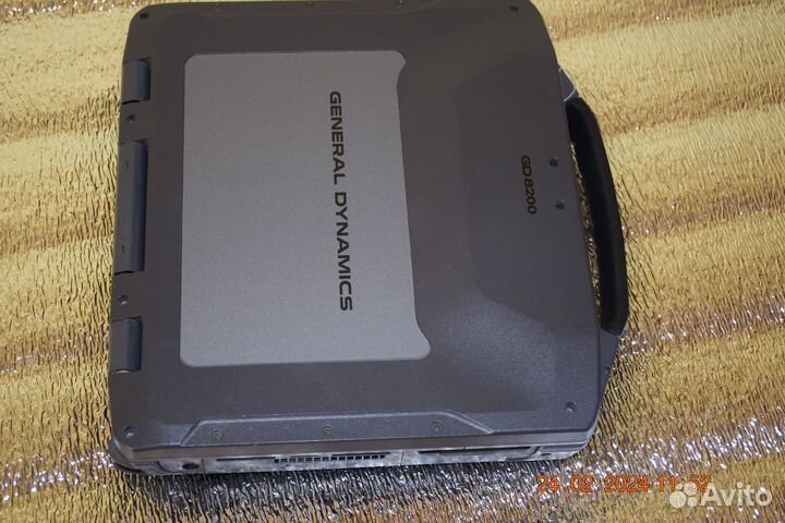 Ноутбук General Dynamics 8200