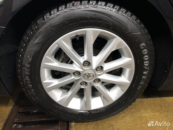 Комплект зимних оригинальных дисков Toyota Camry