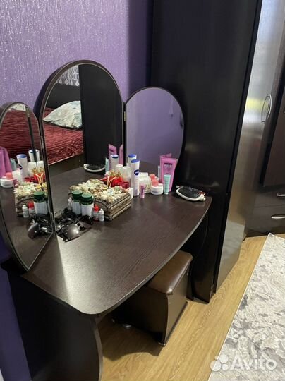 Спальный гарнитур