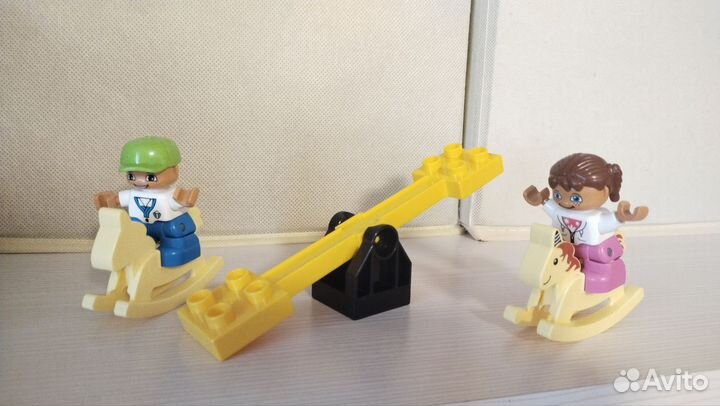Лего дупло