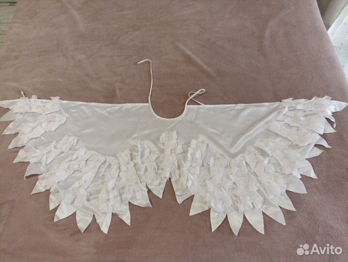 Карнавальный костюм лебедя детский