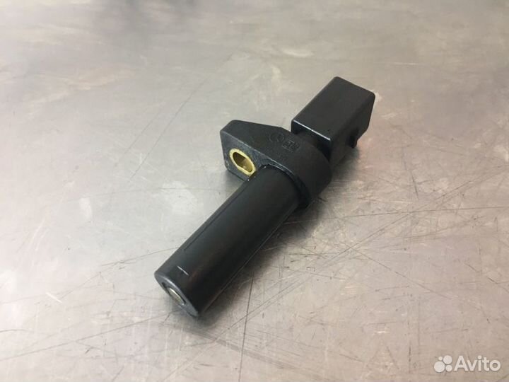 Датчик коленвала Mercedes C-Class W203 M271 1.8I