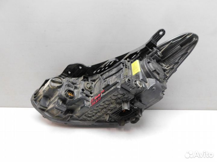 Фара правая Hyundai Grand Santa Fe/Santa Fe