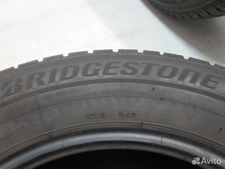 Bridgestone Blizzak LM-80 Evo 235/65 R17