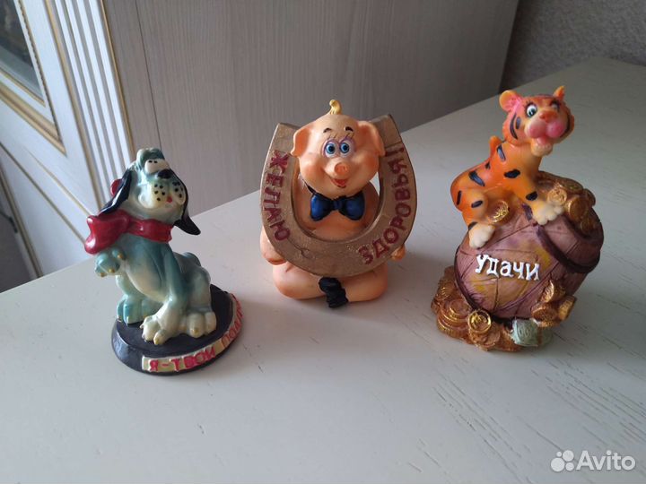 Игрушки и статуэтки