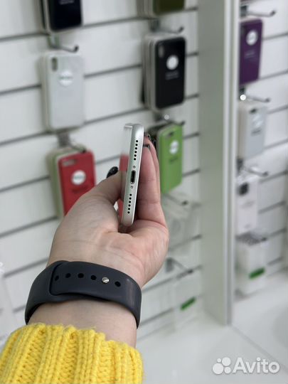 iPhone 8/оригинал