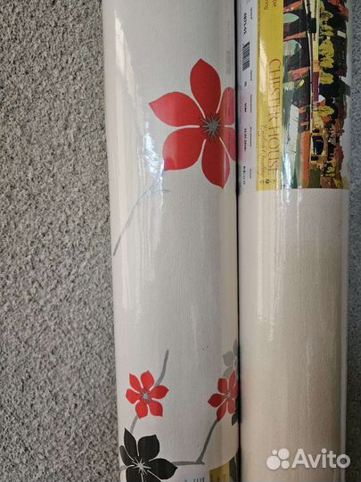 Продаётся комплект обоев
