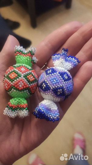 Игрушки и поделки из бисера