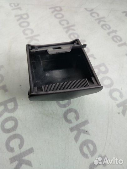 Пепельница Hyundai Elantra XD 2003