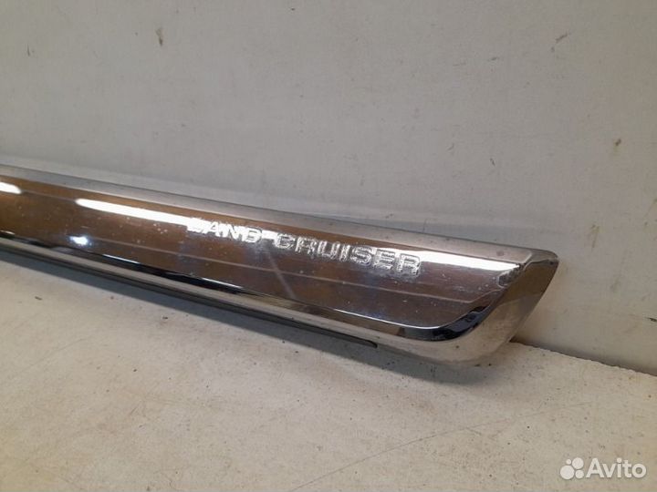 Молдинг двери задний левый Toyota Land Cruiser 200