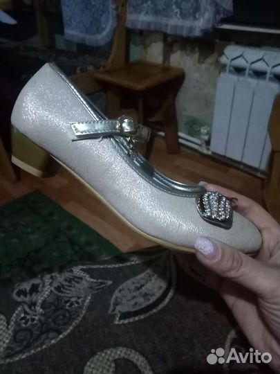 Туфли на девочку
