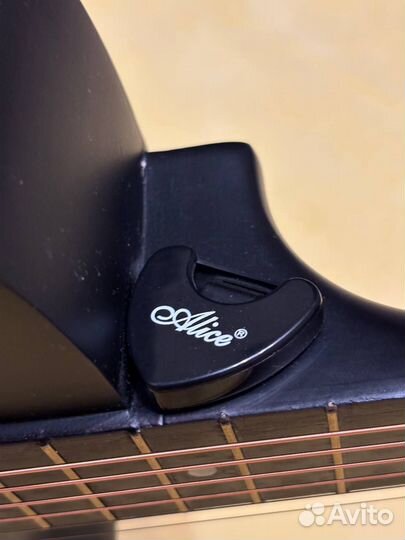 Акустическая гитара belucci