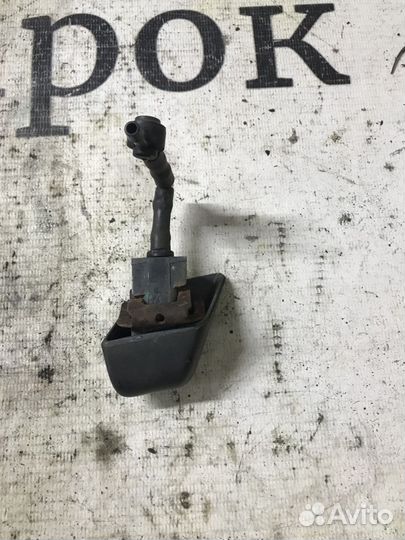 Форсунка омывателя фары Nissan Pathfinder