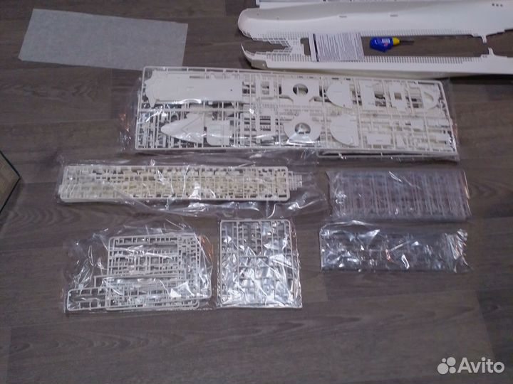 Модель круизного лайнера: Ocean Liner Queen Mary 2