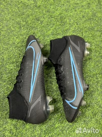 Профессиональные бутсы Nike Mercurial Vapor 14