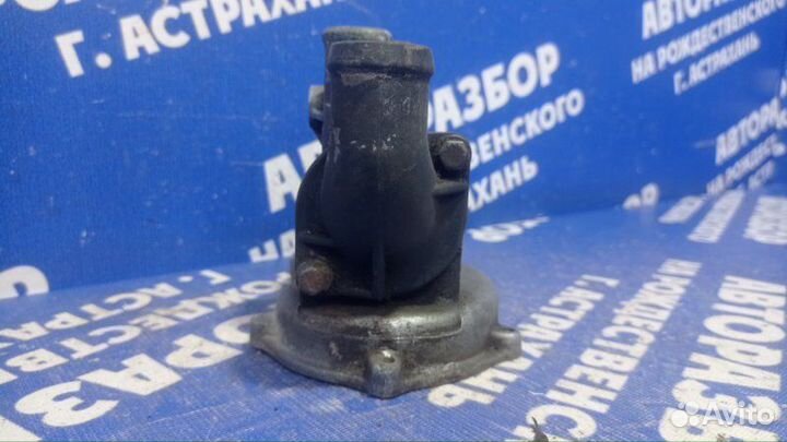 Корпус помпы Volkswagen Passat B4 седан AGG 1995