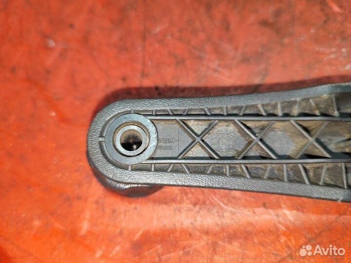 Ручка стеклоподъемника Toyota Carina E седан 1.6