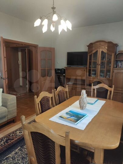 4-к. квартира, 181 м², 3/6 эт.