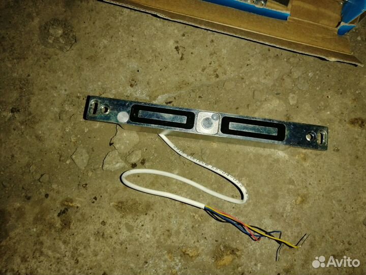 Электромагнитные замки для дверей