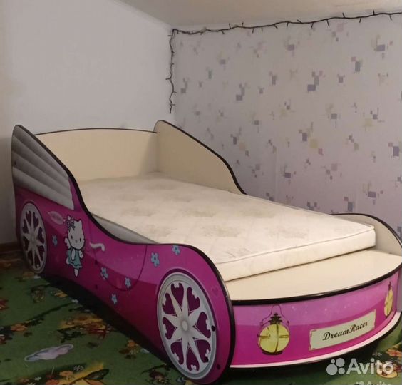 Детская кровать машина с матрасом