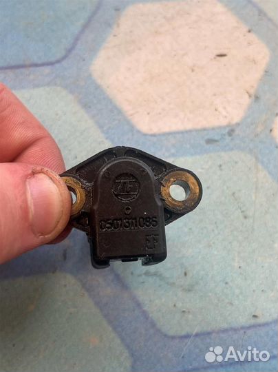 Датчик скорости 0501311086