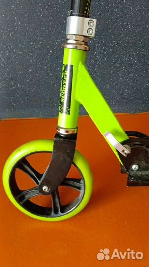 Самокат с большими колесами