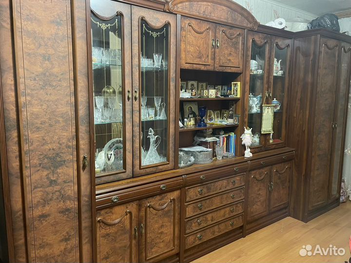 Стенка в гостиную