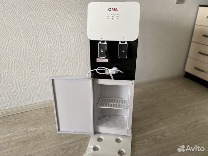 Куллер для воды новый в упаковке