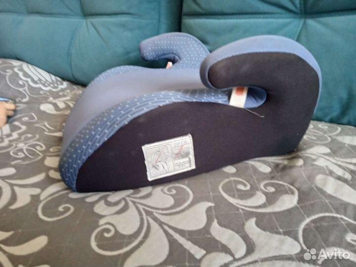 Детская сидушка в машину