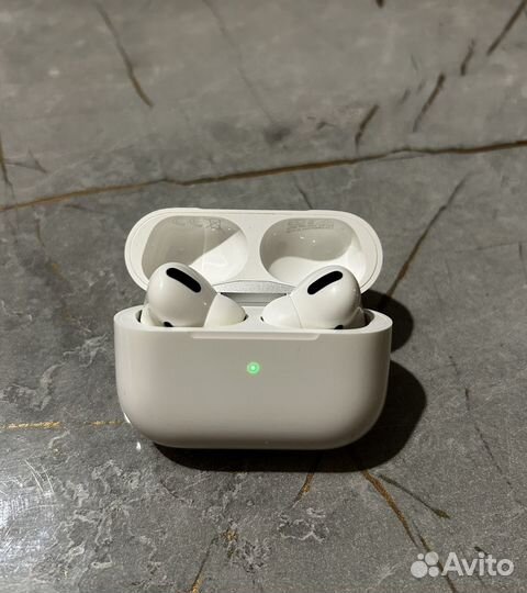 Беспроводные наушники Apple AirPods Pro