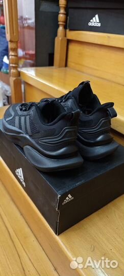 Кроссовки Adidas 39.5 размер оригинал