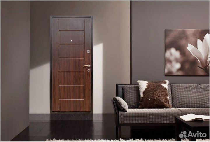 Дверь входная новая