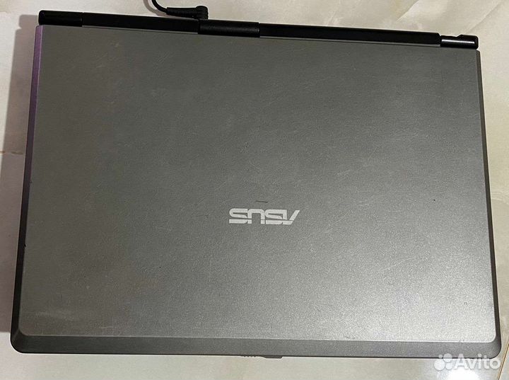 Ноутбук asus