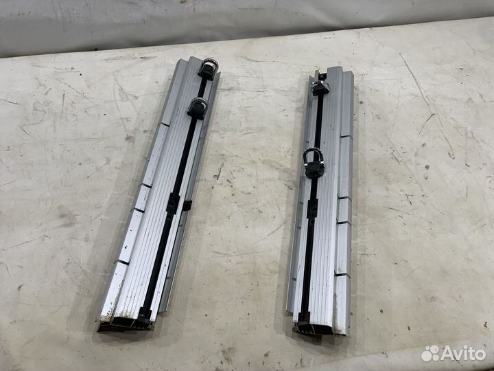 Направляющие крепления груза в багажнике BMW X6