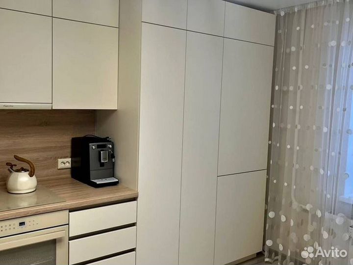 Кухня угловая на заказ.мдф фасады