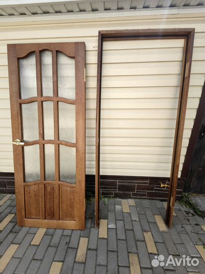 Дверь деревянная межкомнатная бу с коробкой